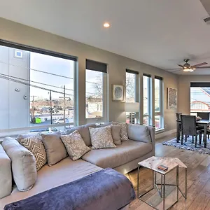 Townhome With Rooftop Deck Walk To Mile High Holiday home